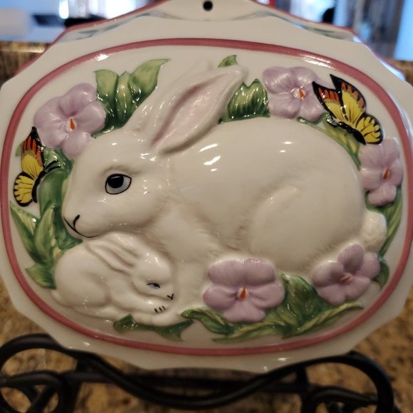 Franklin Mint Le Cordon Bleu Bunnies Butterflies Jello Mold Wall Hanging 1986 - Picture 6 of 6